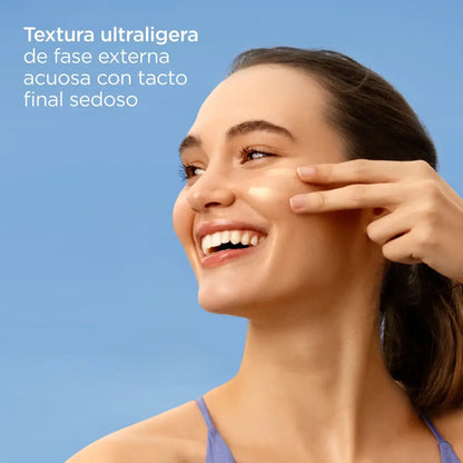 Fusion Water MAGIC GLOW SPF 50 - Fotoprotector ISDIN